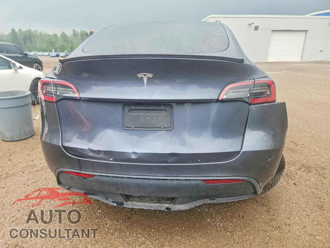 TESLA MODEL Y 2023 - LRWYGDFD3PC019373