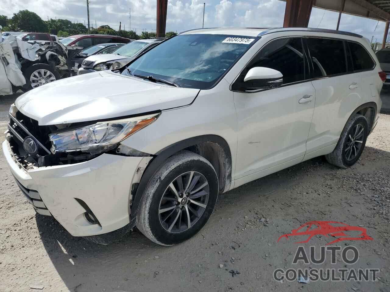 TOYOTA HIGHLANDER 2017 - 5TDKZRFH9HS515944