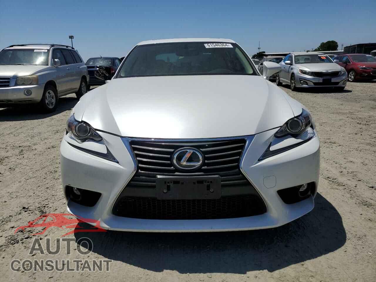 LEXUS IS 2016 - JTHBA1D22G5026845