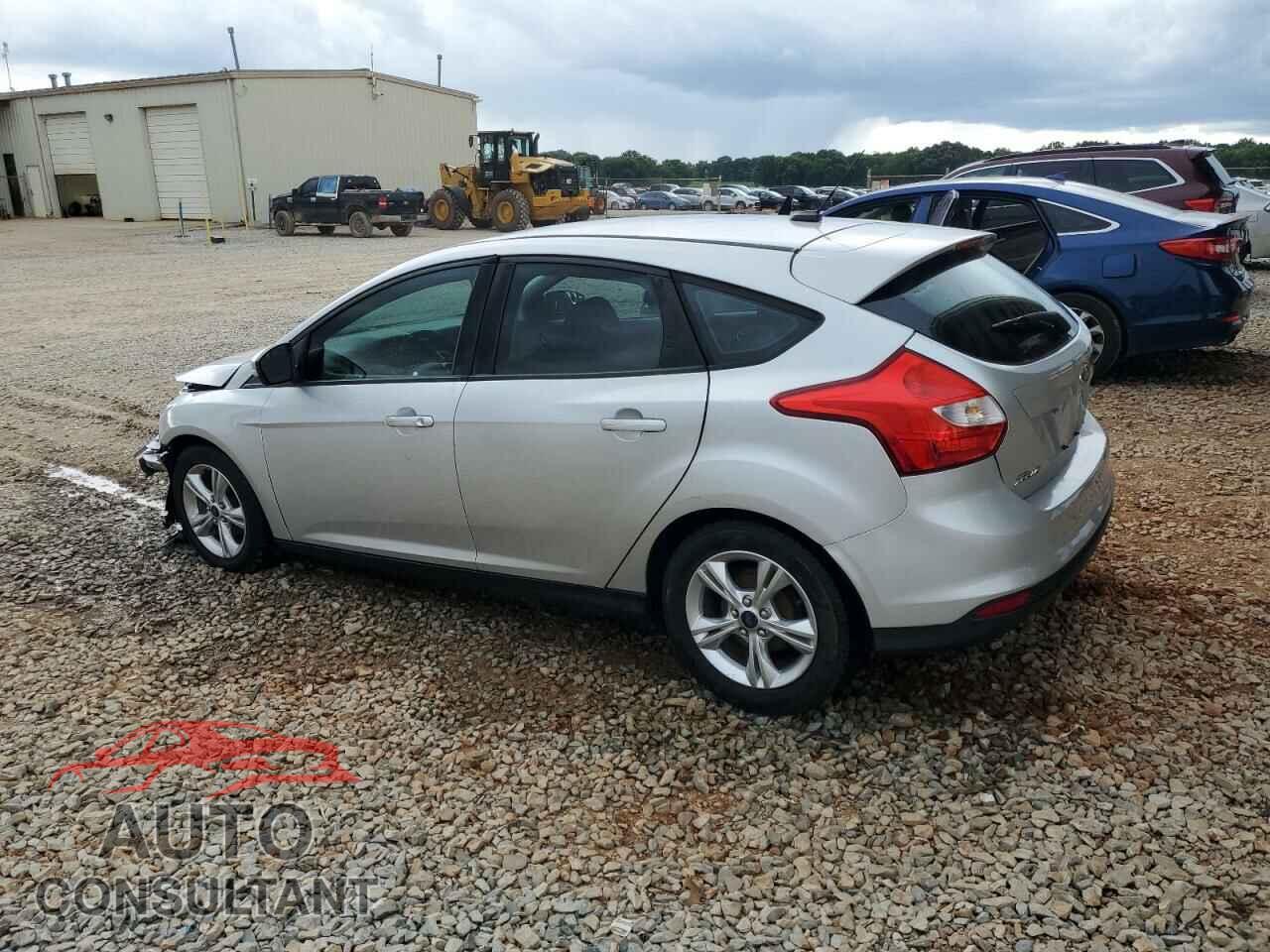 FORD FOCUS 2014 - 1FADP3K2XEL345626