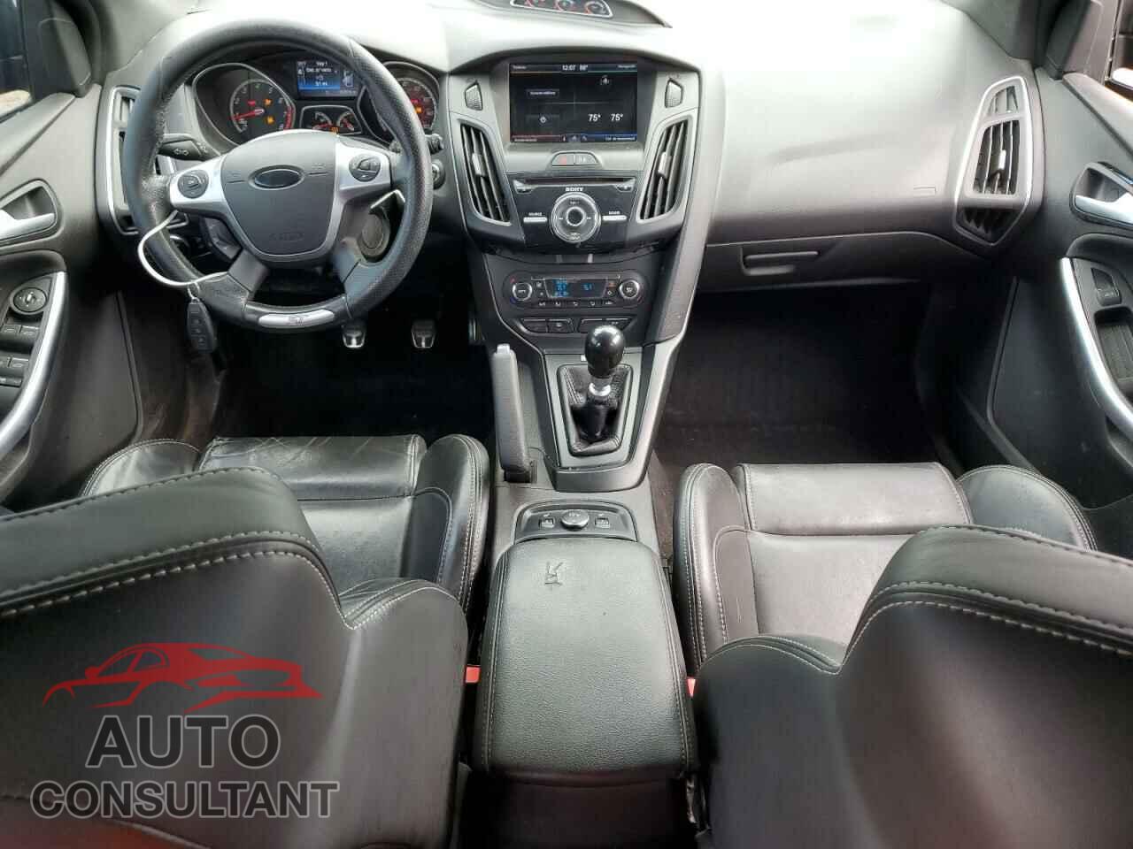 FORD FOCUS 2014 - 1FADP3L97EL204993