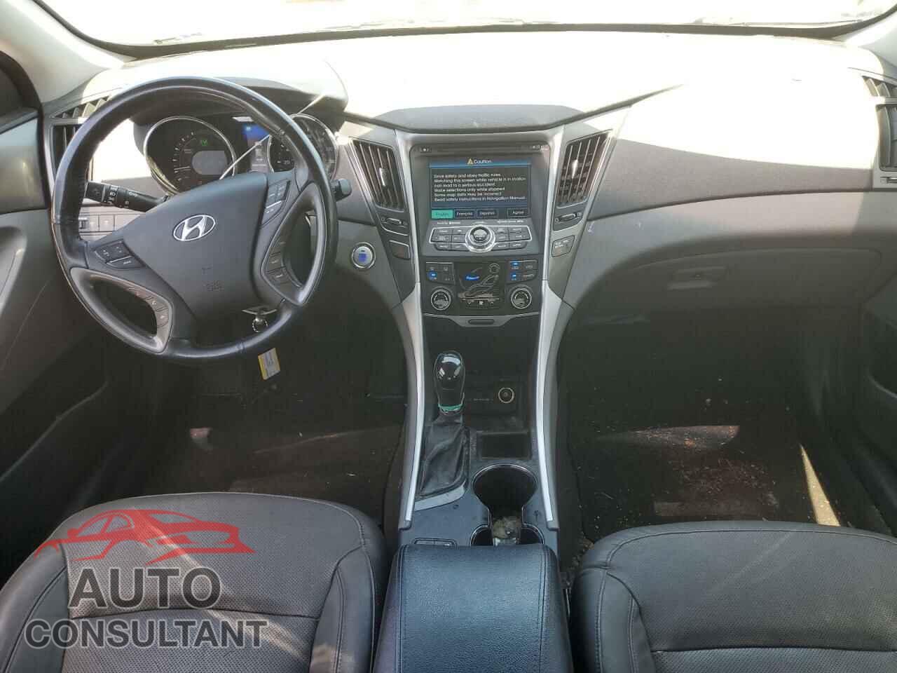 HYUNDAI SONATA 2013 - KMHEC4A48DA086479