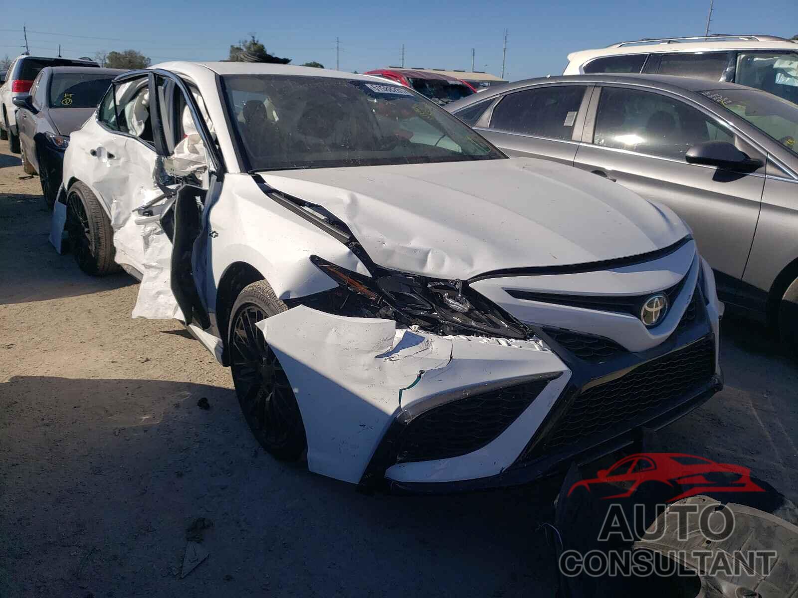 TOYOTA CAMRY 2022 - 4T1T11AK6NU628835