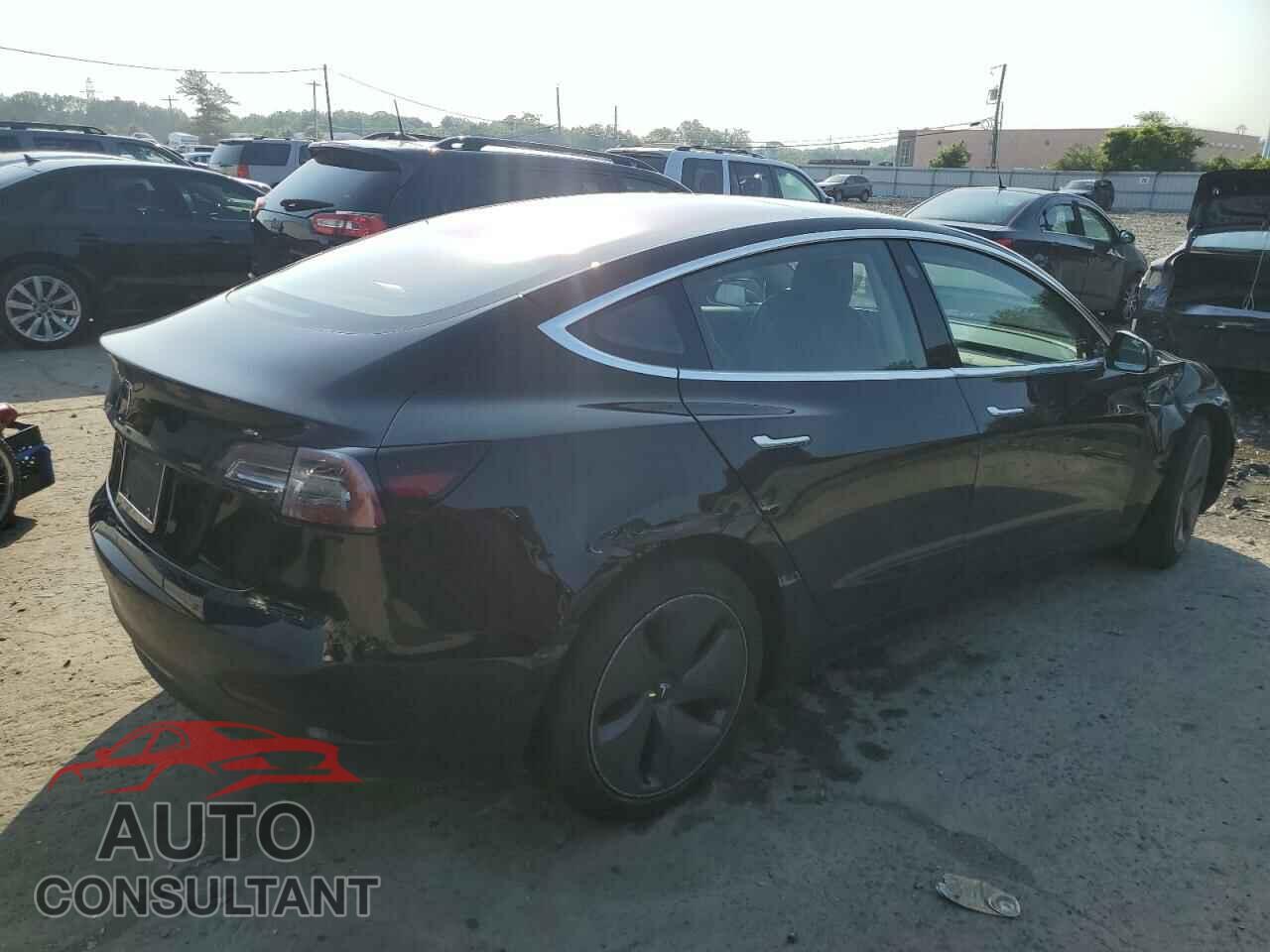 TESLA MODEL 3 2018 - 5YJ3E1EA4JF152355