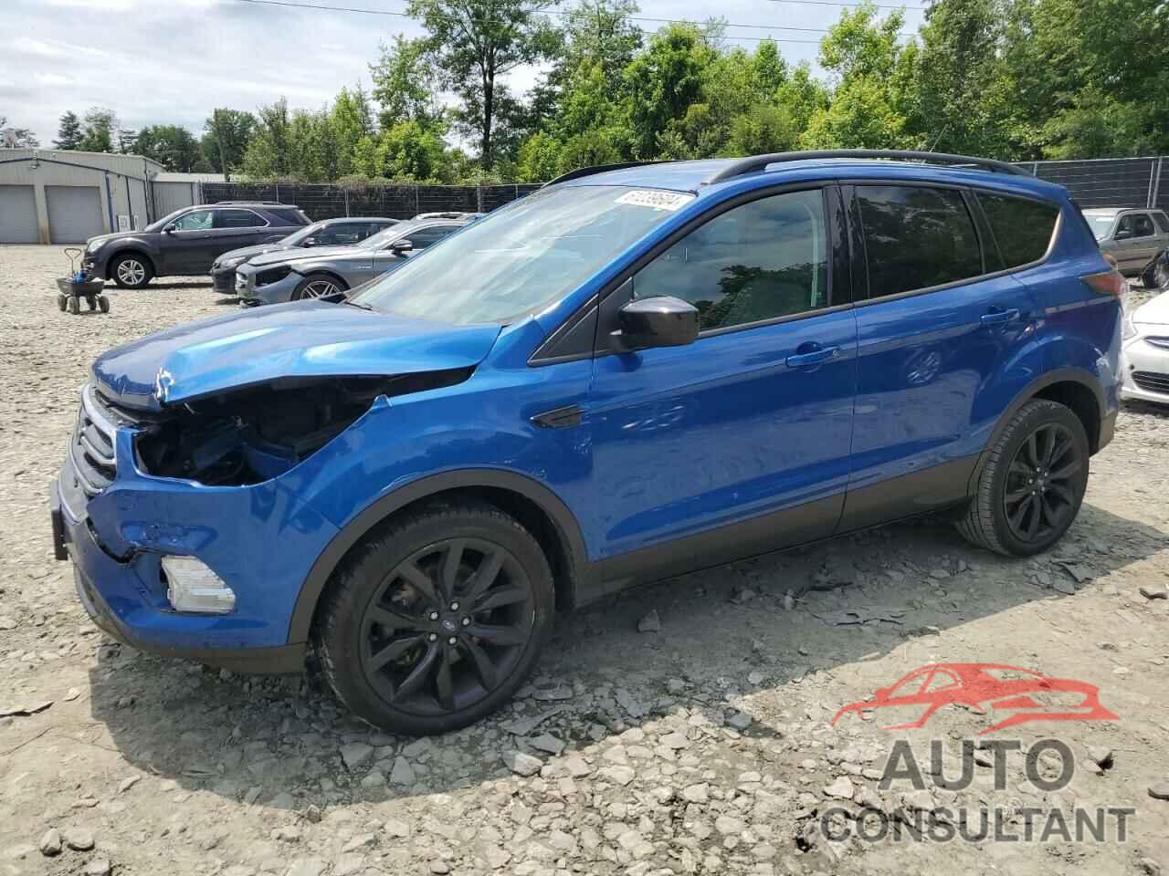 FORD ESCAPE 2017 - 1FMCU9GD8HUA36615