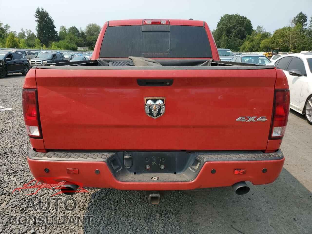 DODGE RAM 1500 2012 - 1C6RD7MT7CS274322