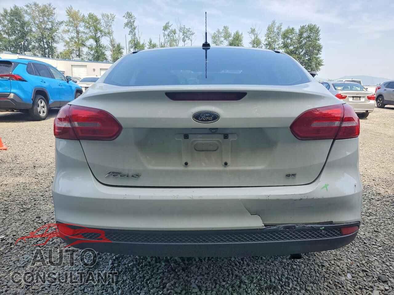 FORD FOCUS 2018 - 1FADP3F28JL280604