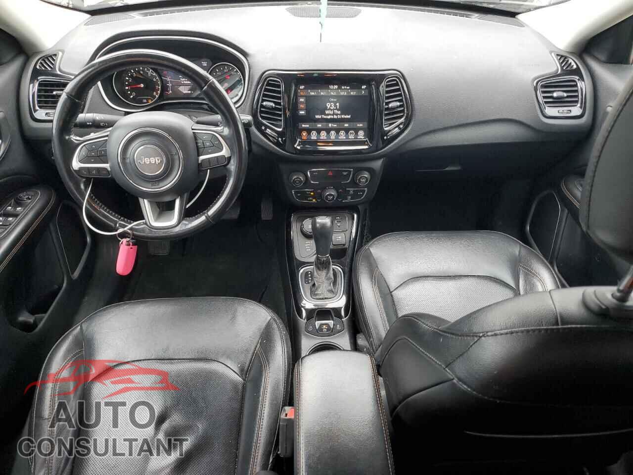JEEP COMPASS 2020 - 3C4NJDCB2LT208735