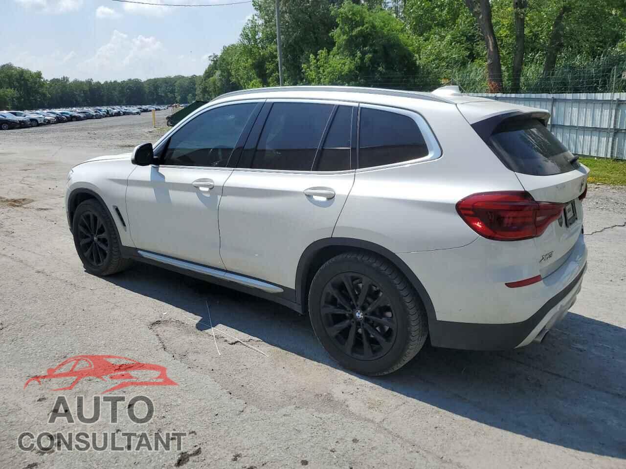 BMW X3 2018 - 5UXTR9C54JLD70139