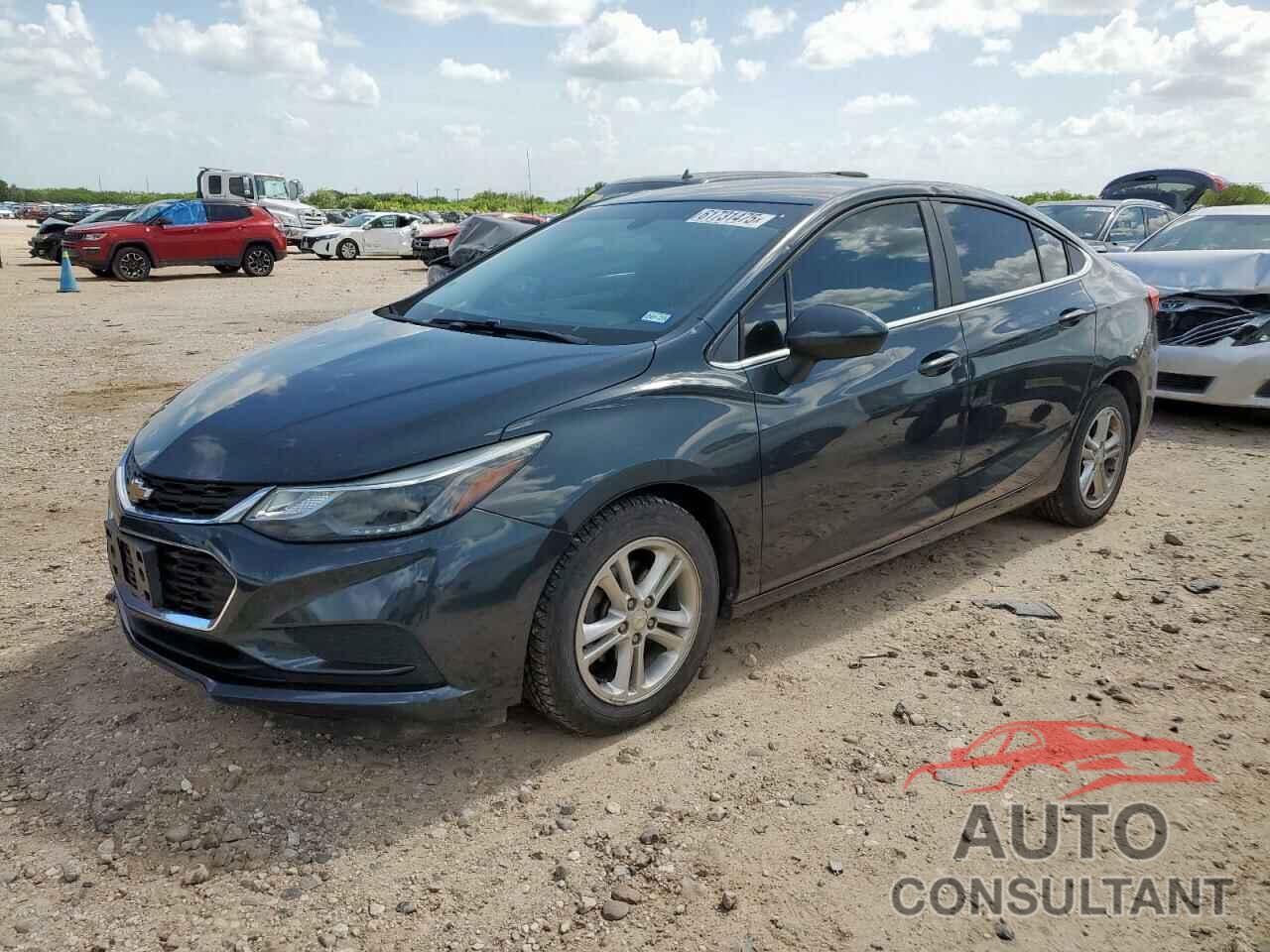 CHEVROLET CRUZE 2018 - 1G1BE5SM0J7125217