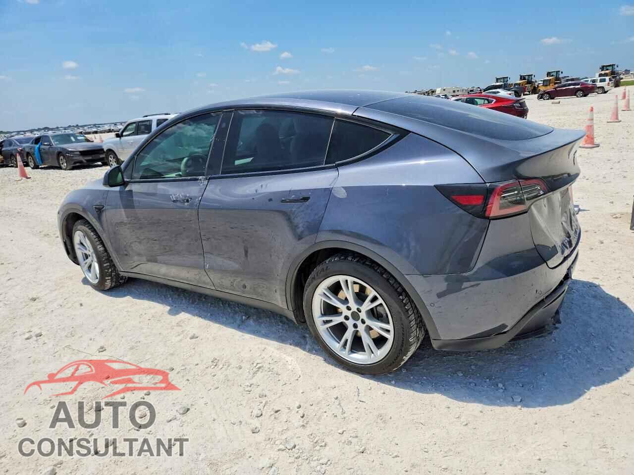 TESLA MODEL Y 2021 - 5YJYGDEEXMF258866