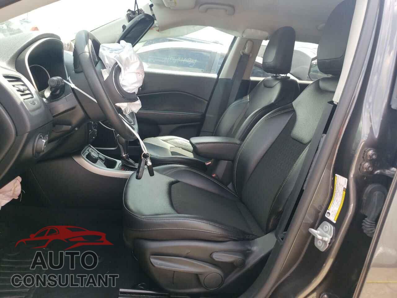 JEEP COMPASS 2021 - 3C4NJDBB7MT593194
