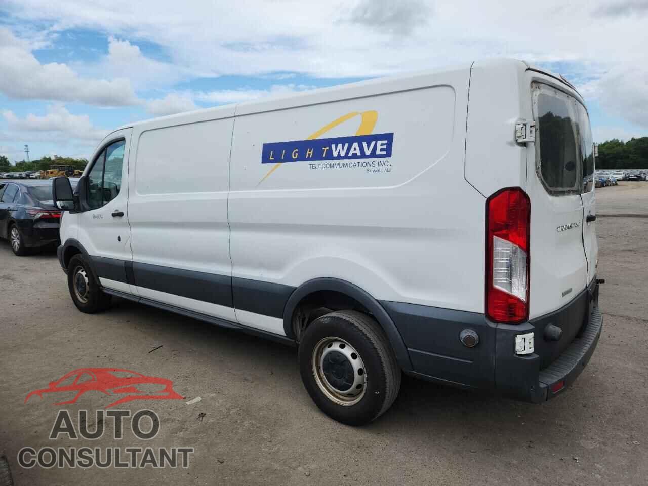 FORD TRANSIT 2017 - 1FTYR2YG9HKA83031