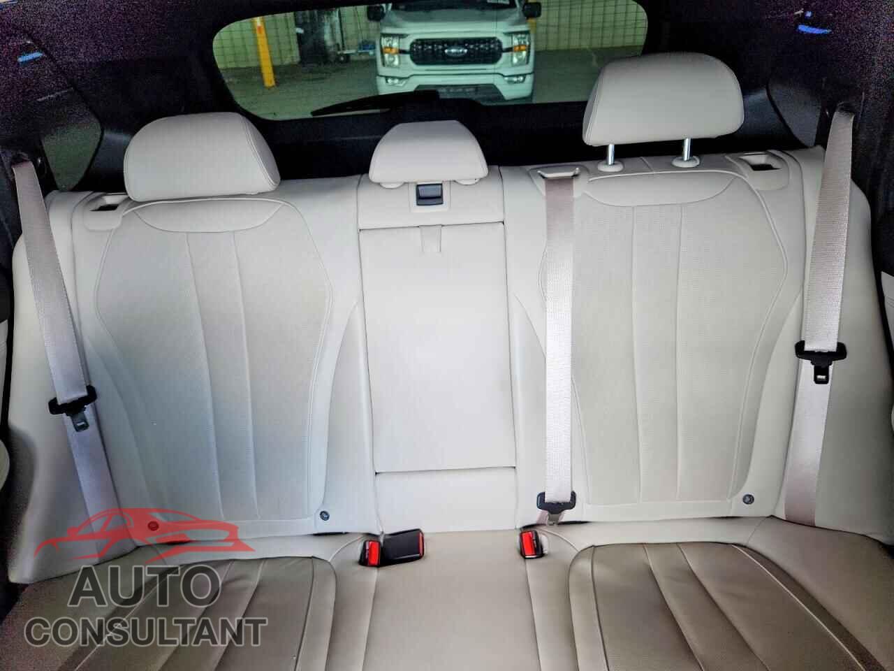 BMW X5 2017 - 5UXKT0C58H0S80607