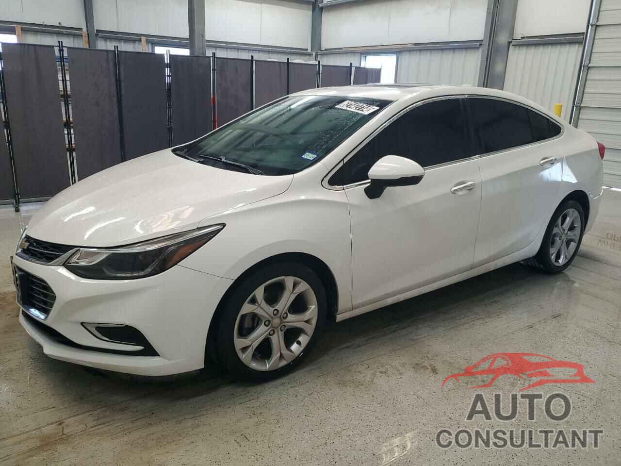 CHEVROLET CRUZE 2018 - 1G1BF5SM2J7192110