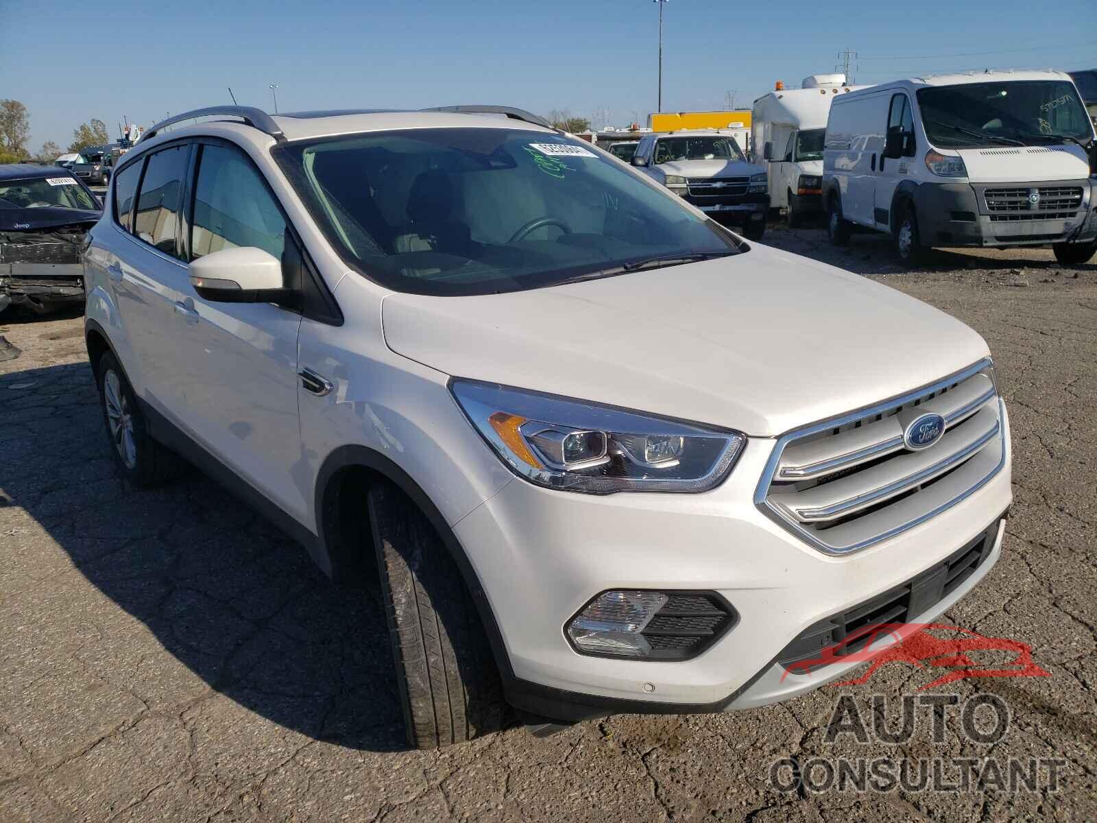 FORD ESCAPE 2018 - 1FMCU9J9XJUD57632