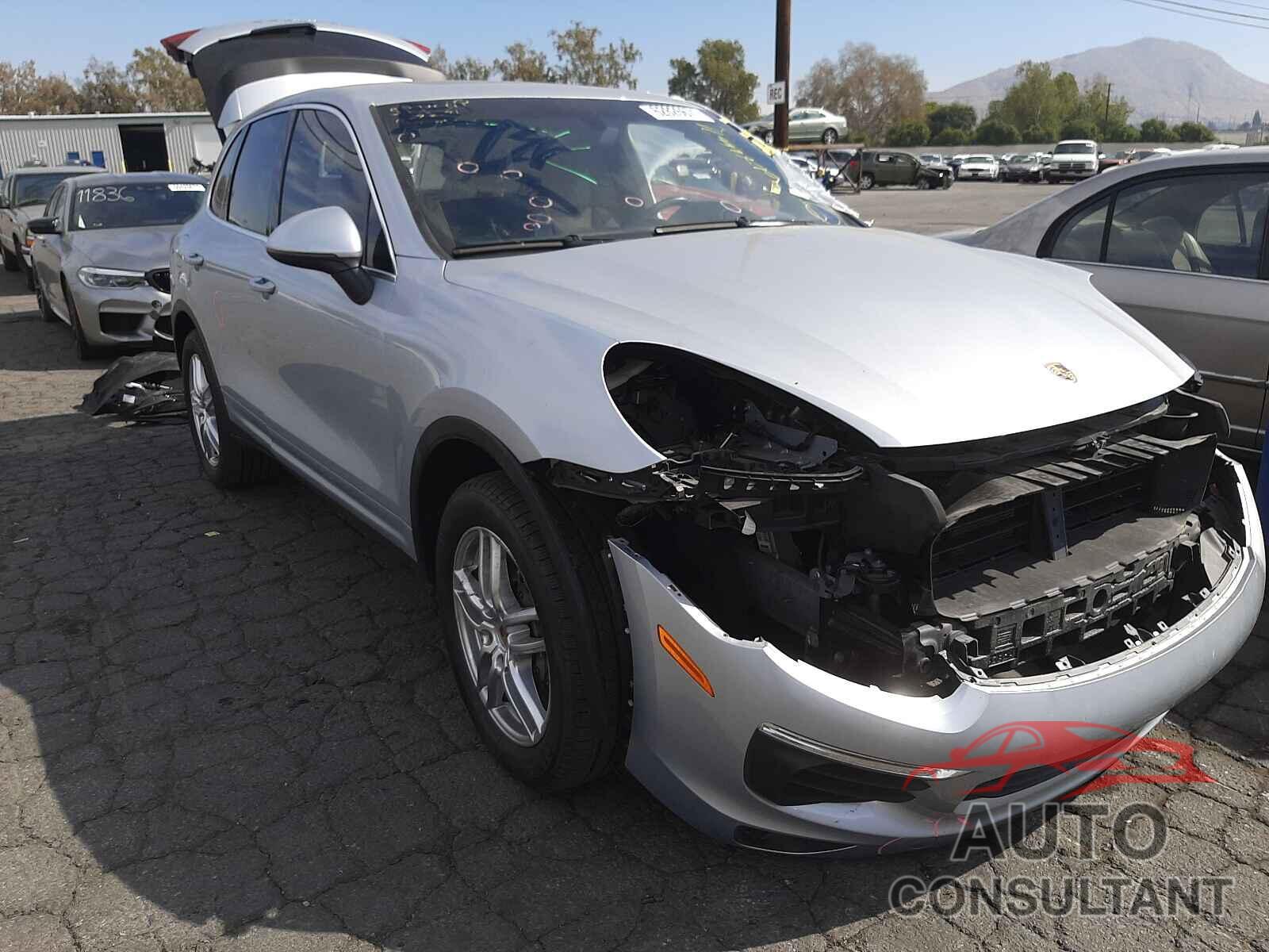 PORSCHE CAYENNE 2016 - WP1AA2A2XGLA04741