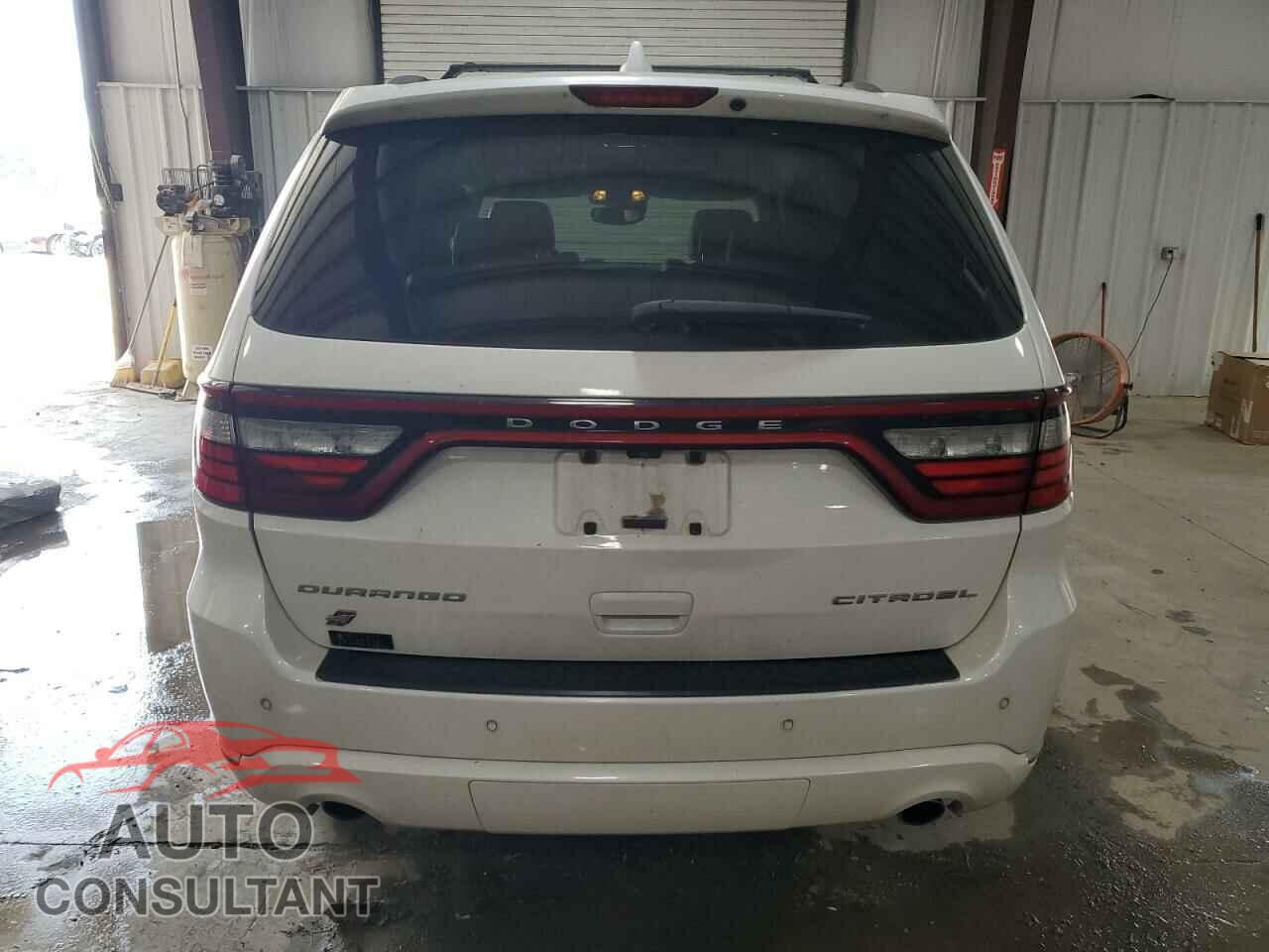 DODGE DURANGO 2018 - 1C4SDJET4JC101127