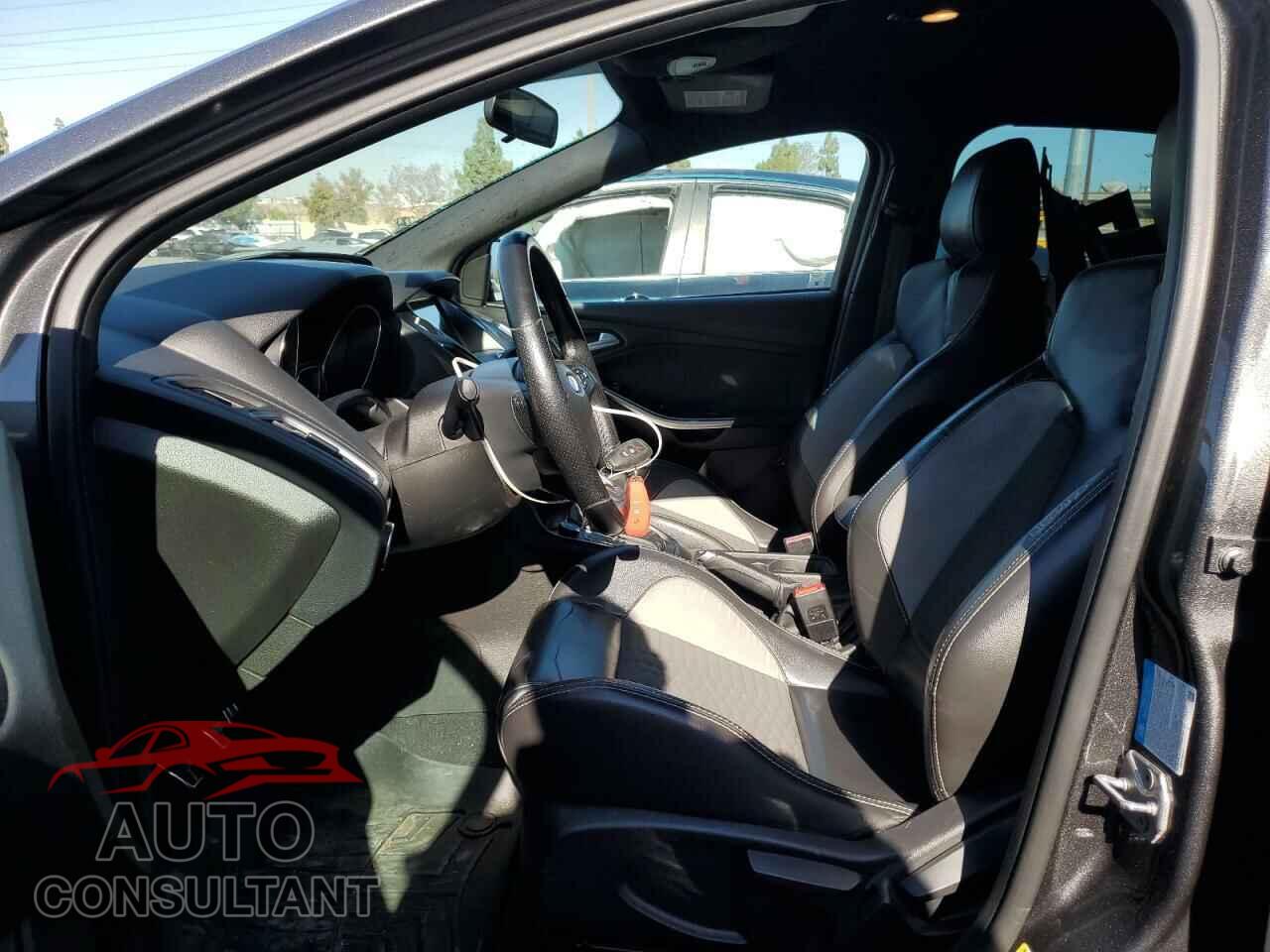 FORD FOCUS 2016 - 1FADP3L94GL344356