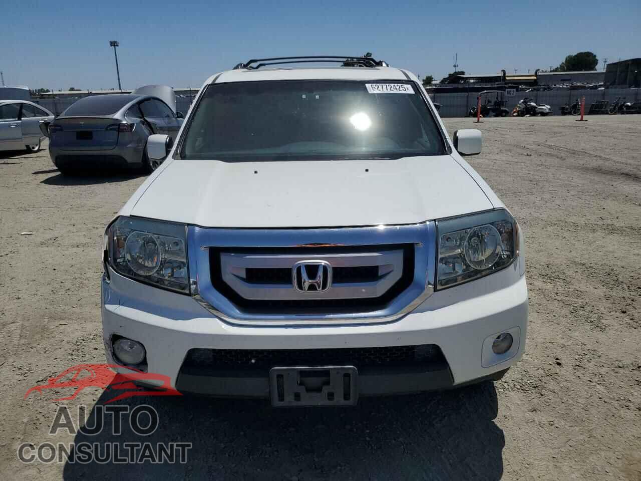 HONDA PILOT 2011 - 5FNYF4H5XBB060445