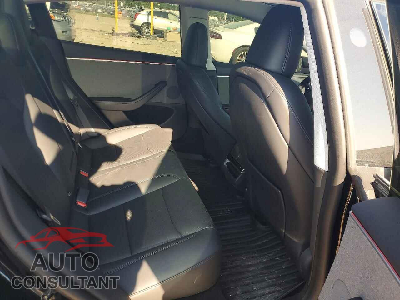 TESLA MODEL 3 2024 - 5YJ3E1EA4RF730336