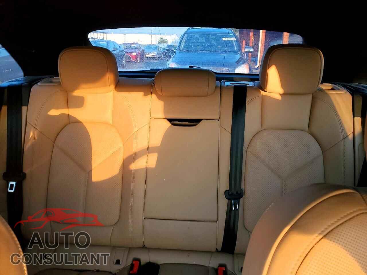PORSCHE MACAN 2024 - WP1AA2A51RLB00965