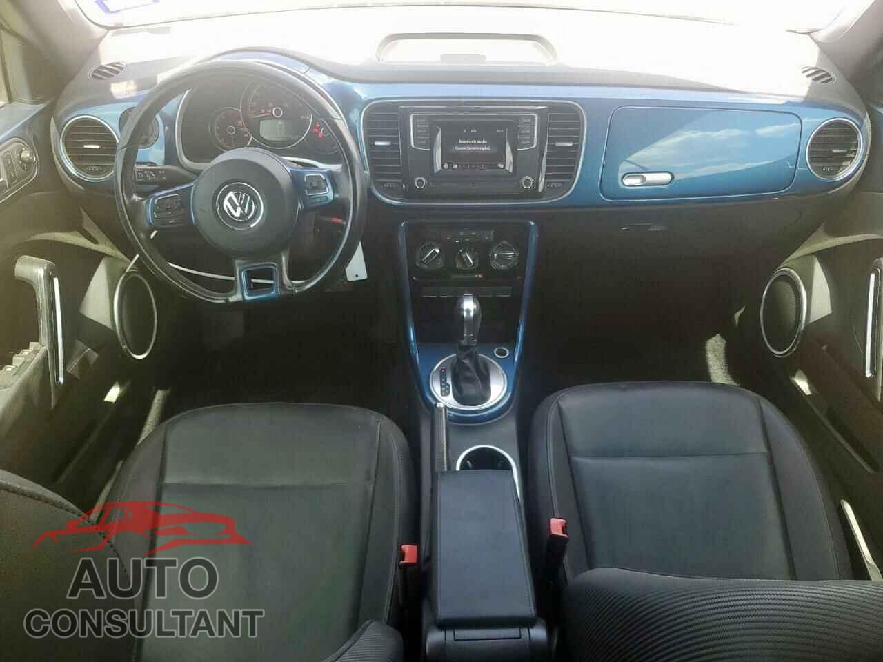 VOLKSWAGEN BEETLE 2017 - 3VW517AT2HM807064