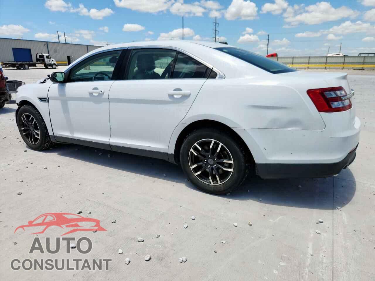 FORD TAURUS 2013 - 1FAHP2E89DG117670