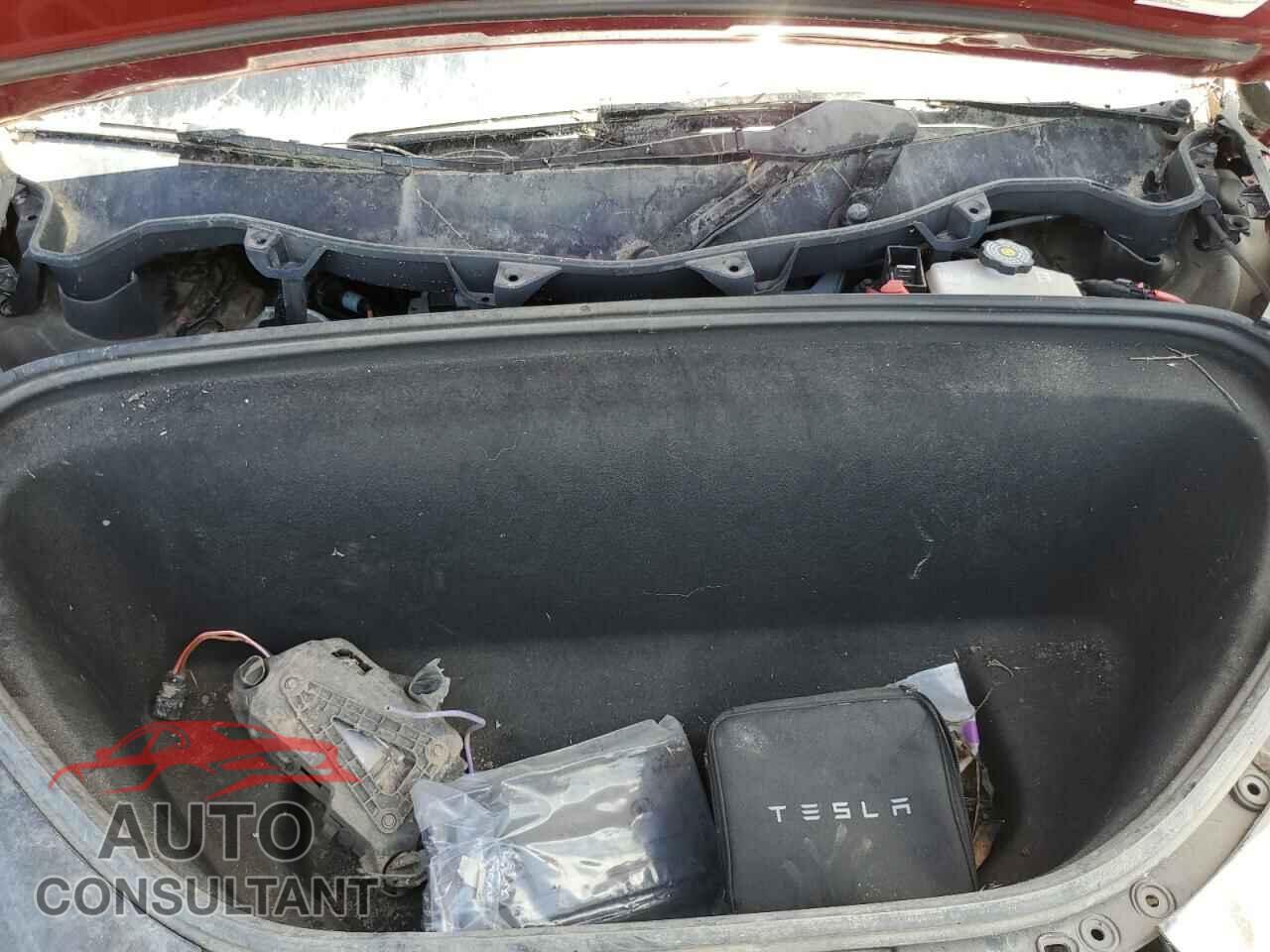 TESLA MODEL X 2023 - 7SAXCAE5XPF404468