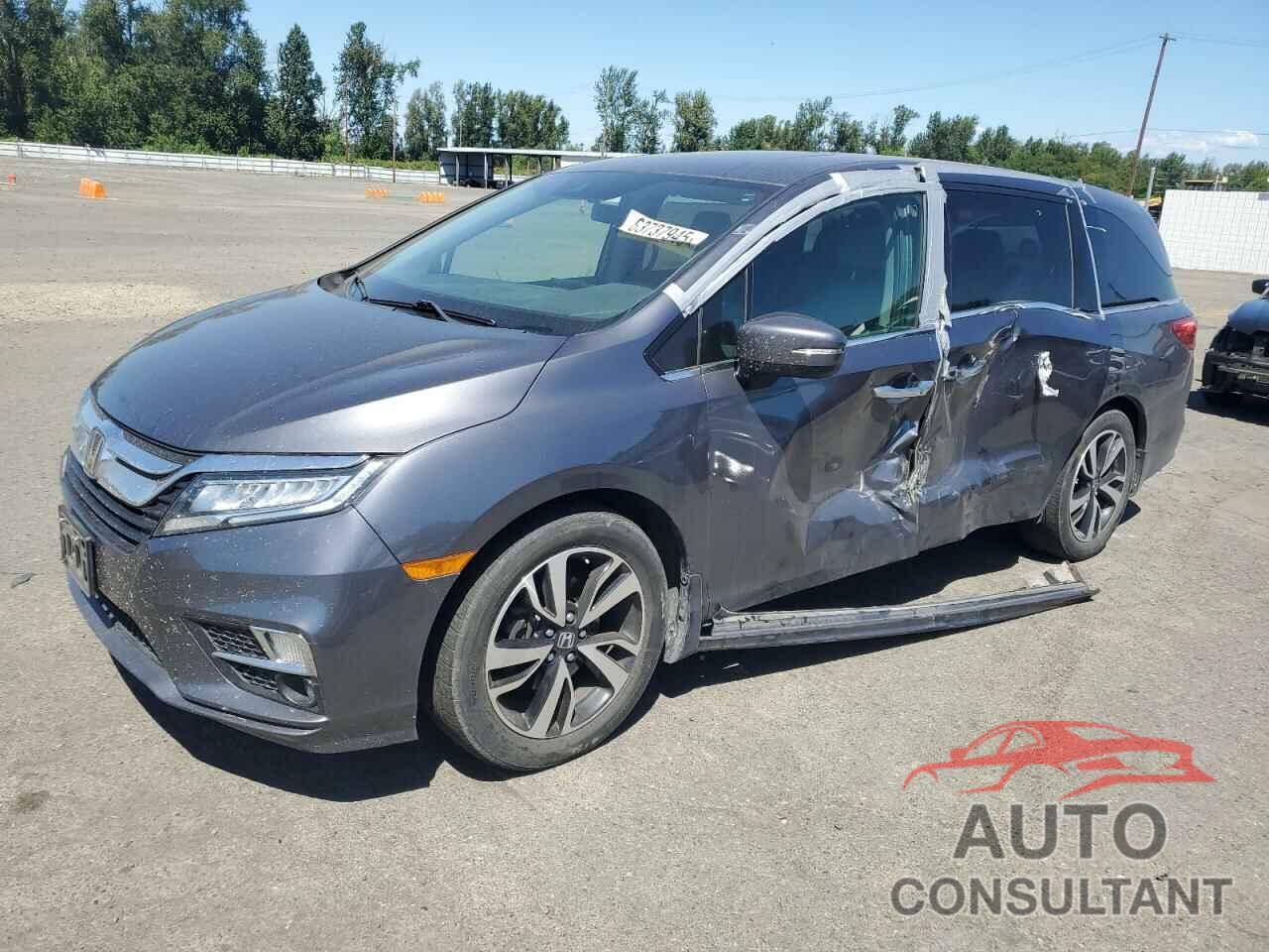 HONDA ODYSSEY 2018 - 5FNRL6H95JB010868