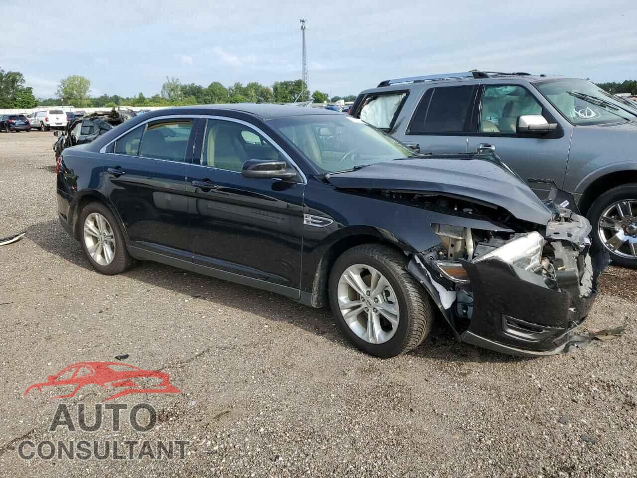 FORD TAURUS 2017 - 1FAHP2E82HG106208
