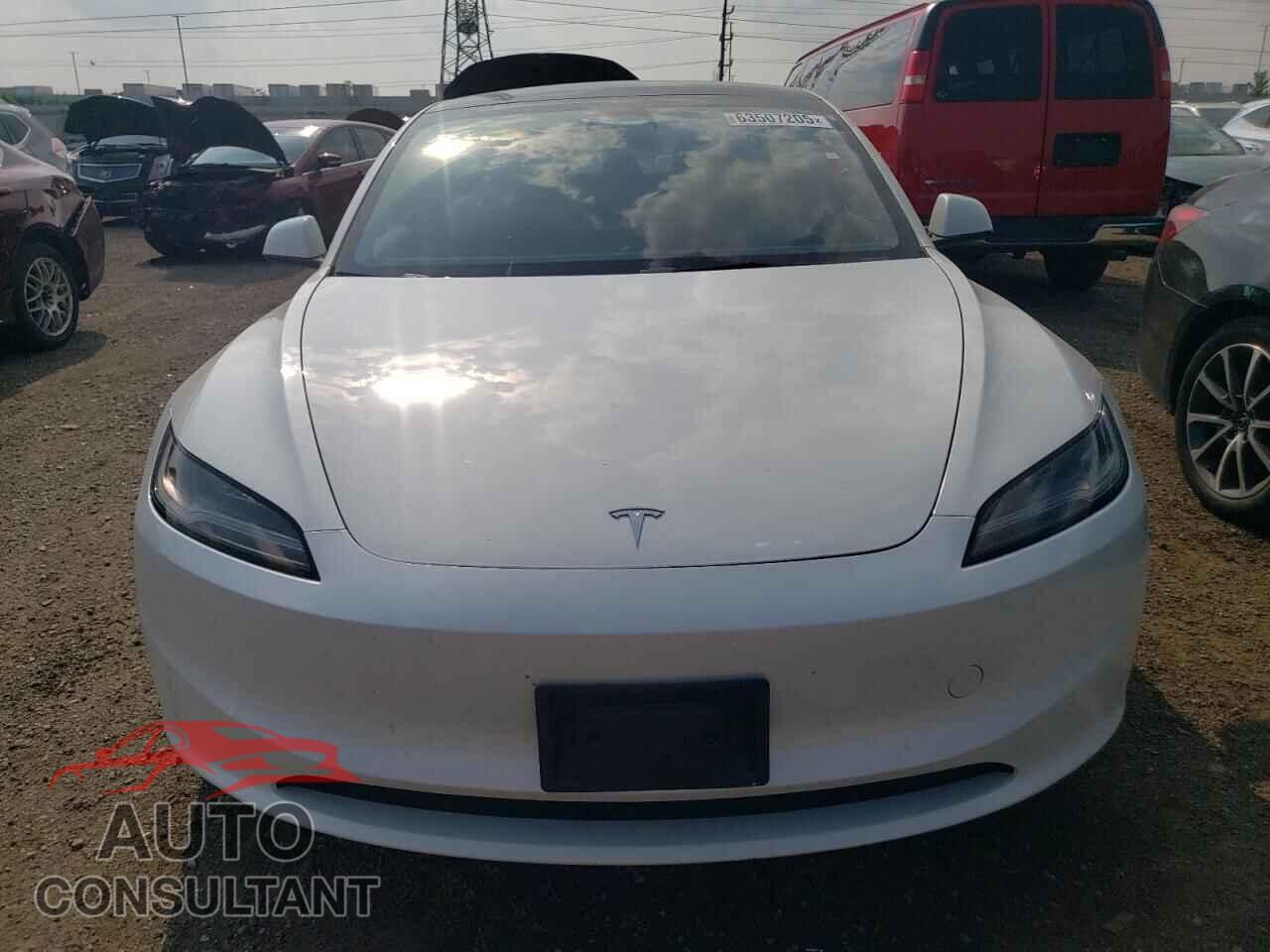 TESLA MODEL 3 2024 - 5YJ3E1EA3RF732076