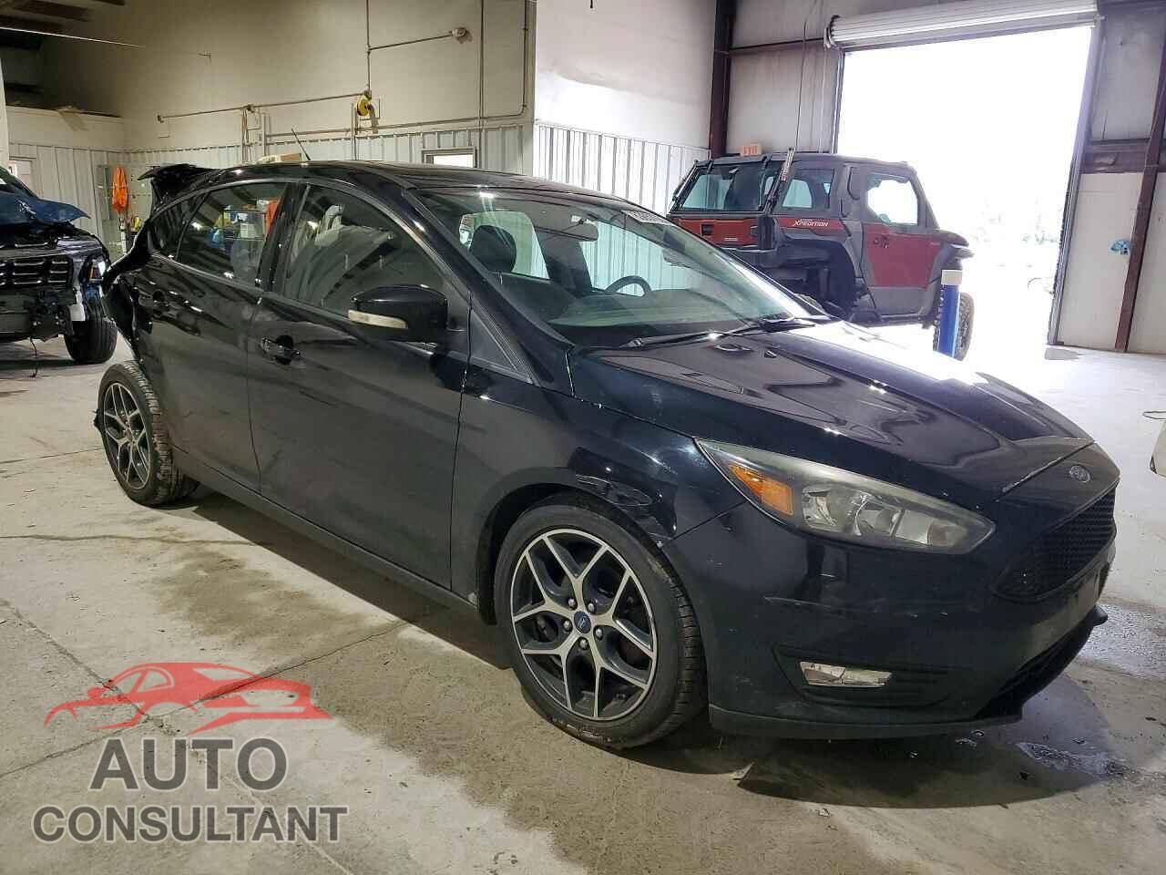 FORD FOCUS 2017 - 1FADP3M20HL330604