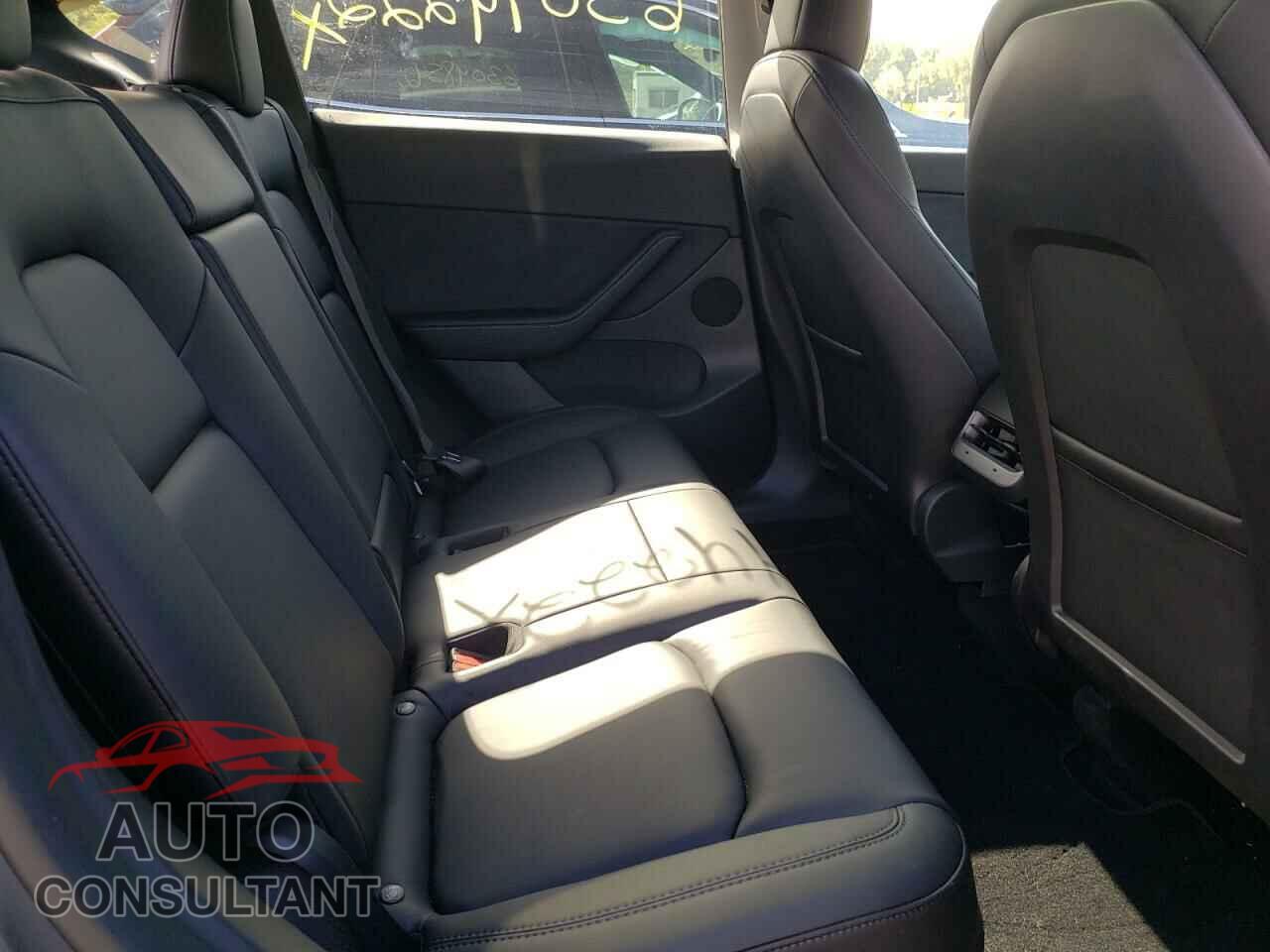 TESLA MODEL Y 2022 - 7SAYGDEE7NF320910