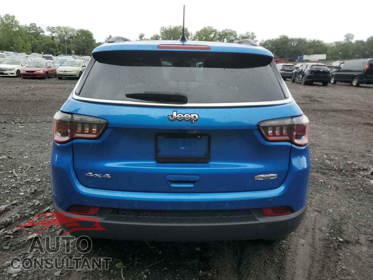 JEEP COMPASS 2018 - 3C4NJDBB4JT492061