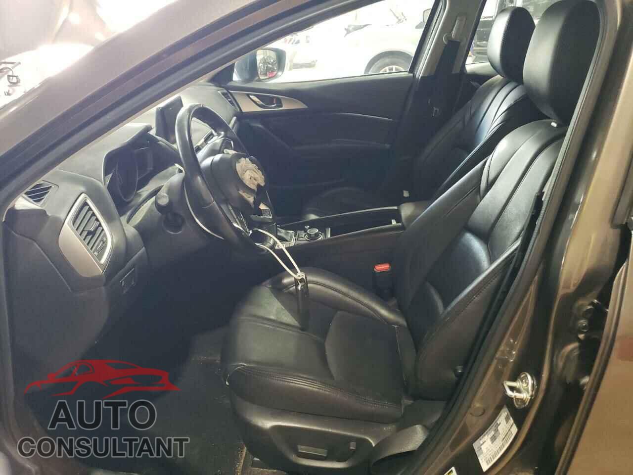 MAZDA 3 2017 - 3MZBN1L76HM148152