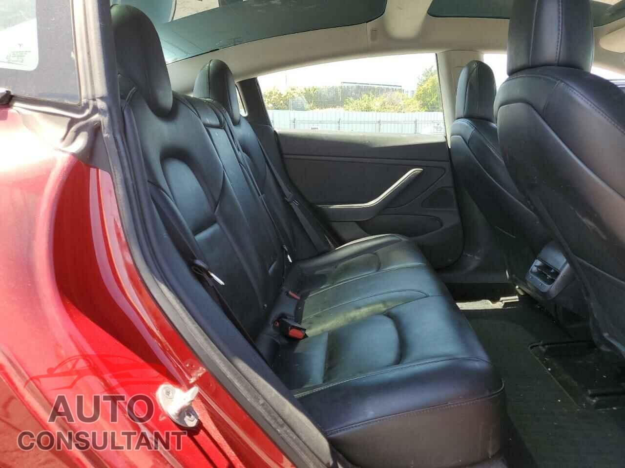 TESLA MODEL 3 2018 - 5YJ3E1EA7JF126137