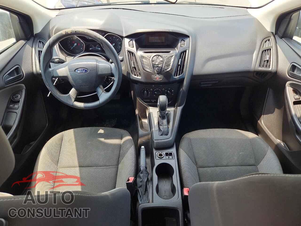 FORD FOCUS 2013 - 1FADP3E28DL200269