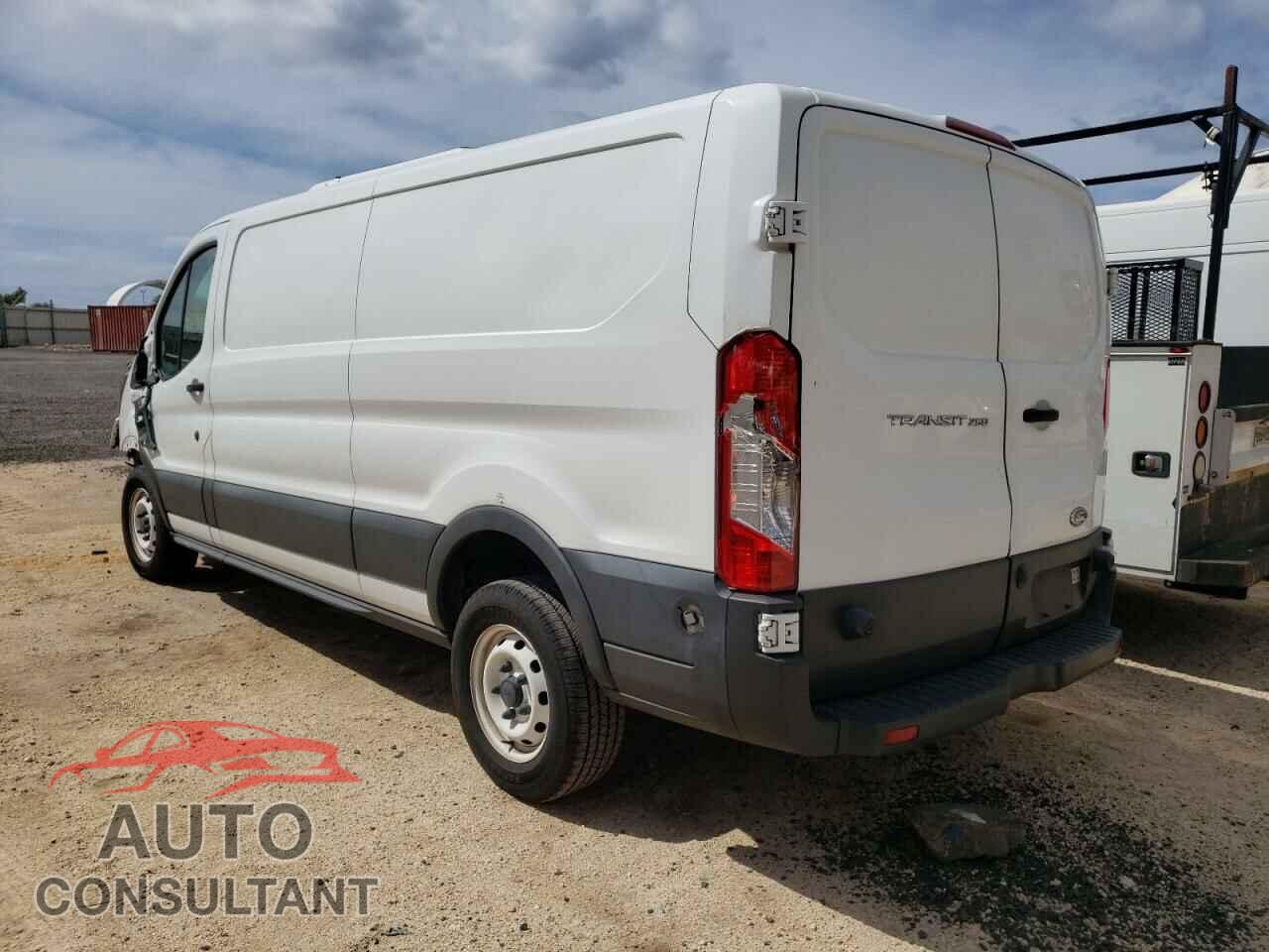 FORD TRANSIT 2017 - 1FTYR2ZM8HKB28741