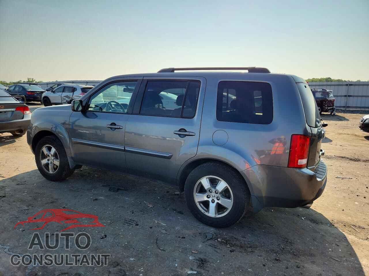 HONDA PILOT 2010 - 5FNYF4H55AB010812