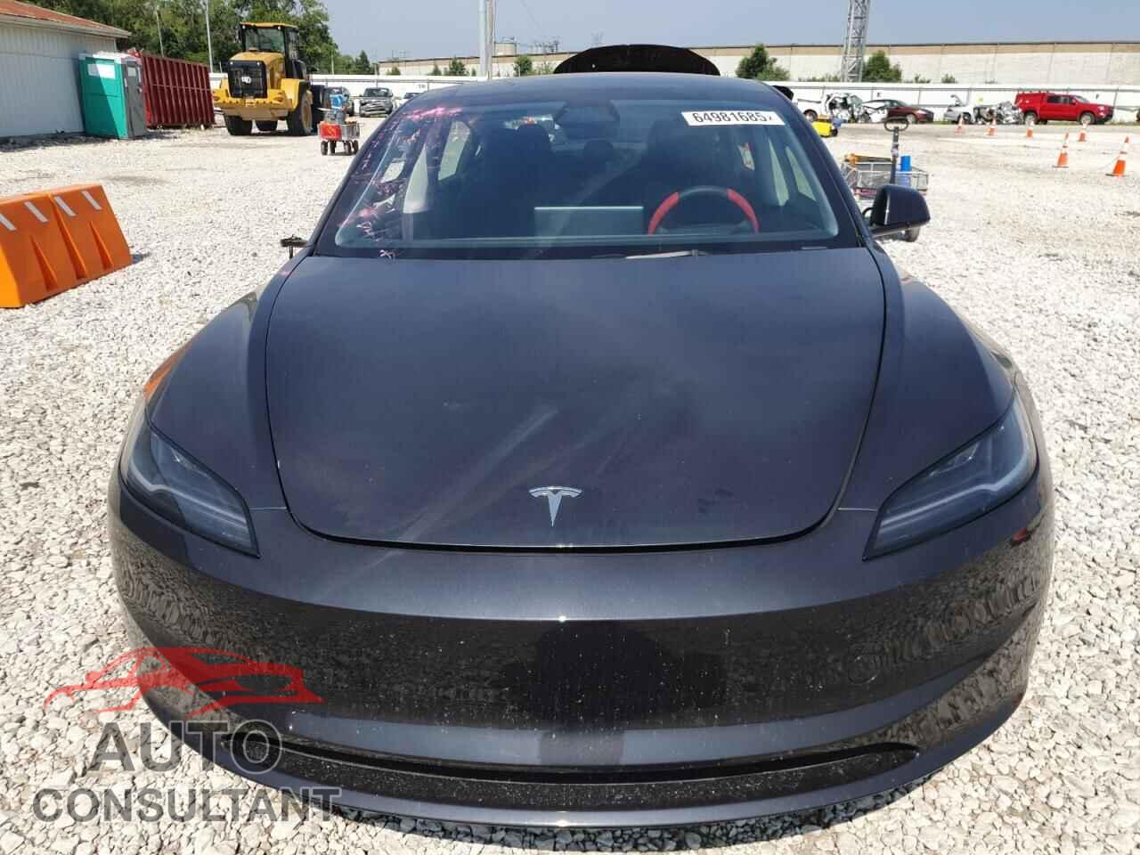 TESLA MODEL 3 2024 - 5YJ3E1EA2RF847557
