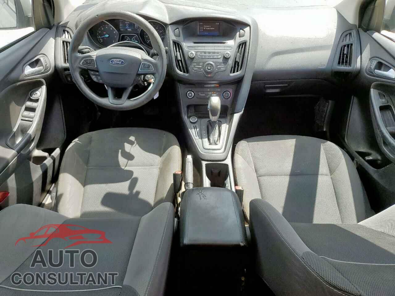 FORD FOCUS 2015 - 1FADP3F23FL230524