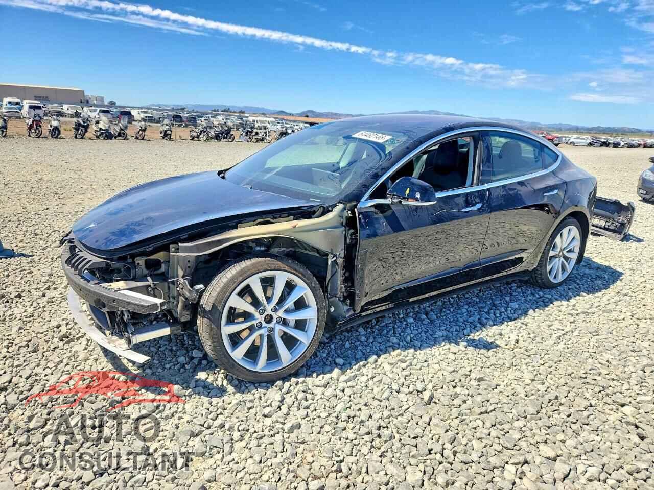 TESLA MODEL 3 2019 - 5YJ3E1EB9KF197057
