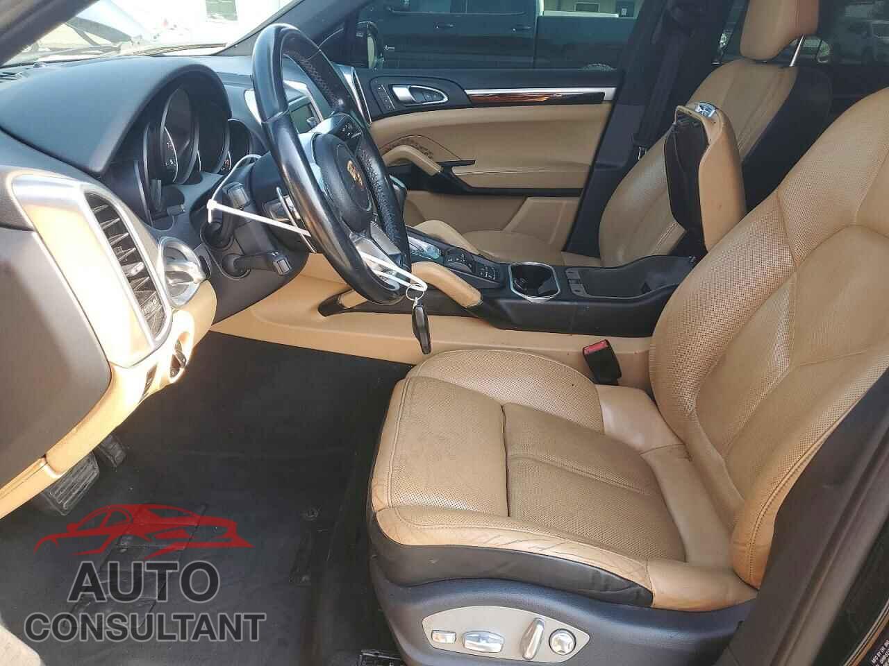 PORSCHE CAYENNE 2016 - WP1AA2A2XGLA04092