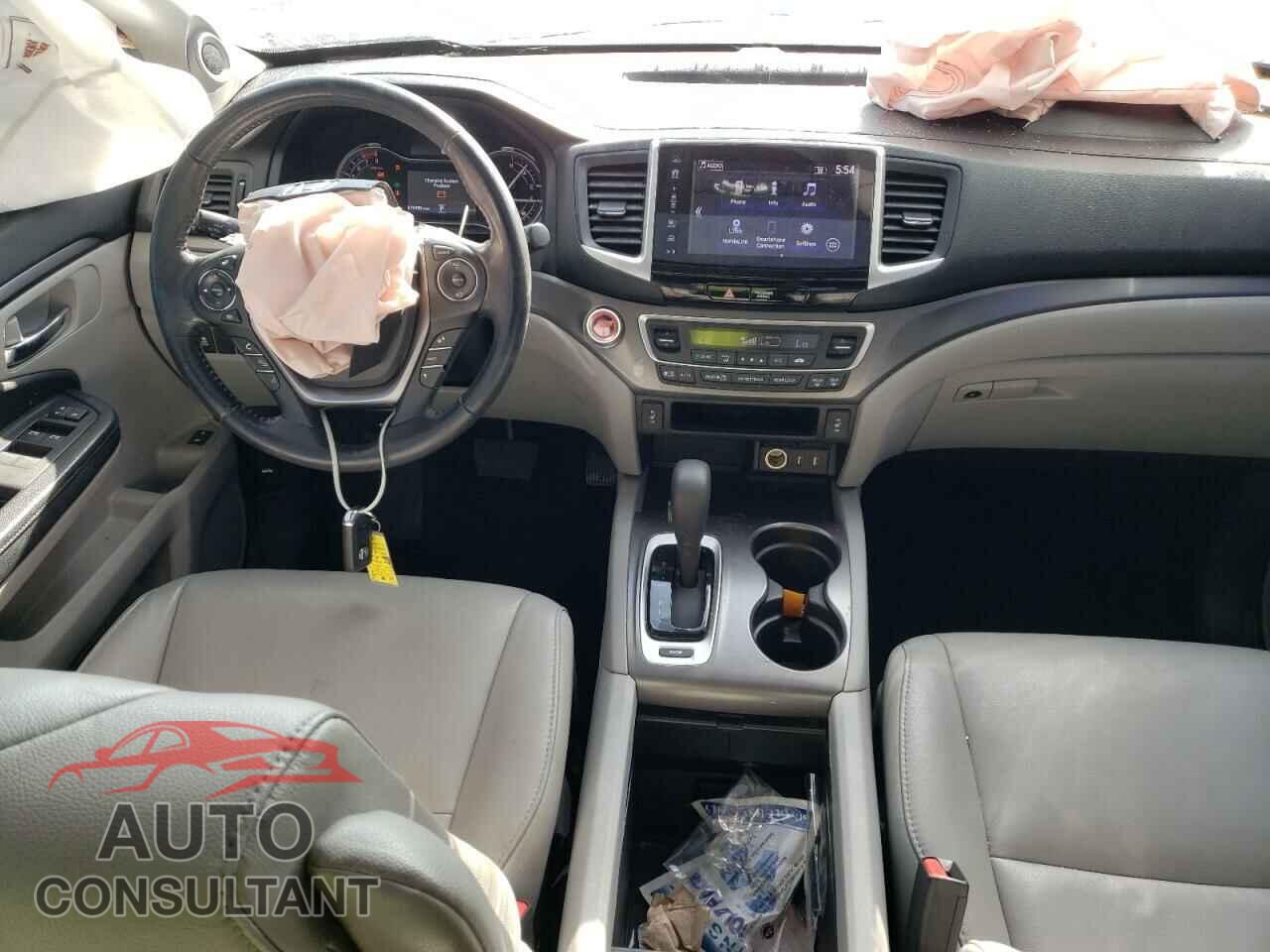 HONDA PILOT 2017 - 5FNYF5H58HB044758