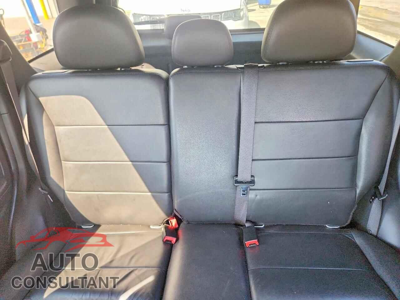 FORD ESCAPE 2011 - 1FMCU9EG1BKB97839