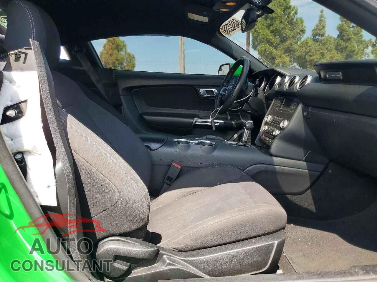 FORD MUSTANG 2019 - 1FA6P8TH6K5119169