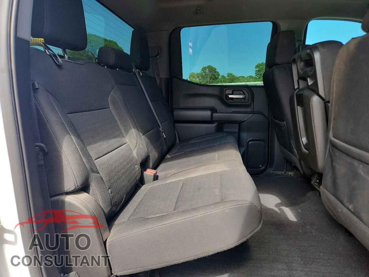 CHEVROLET SILVERADO 2023 - 3GCUDCED4PG121476