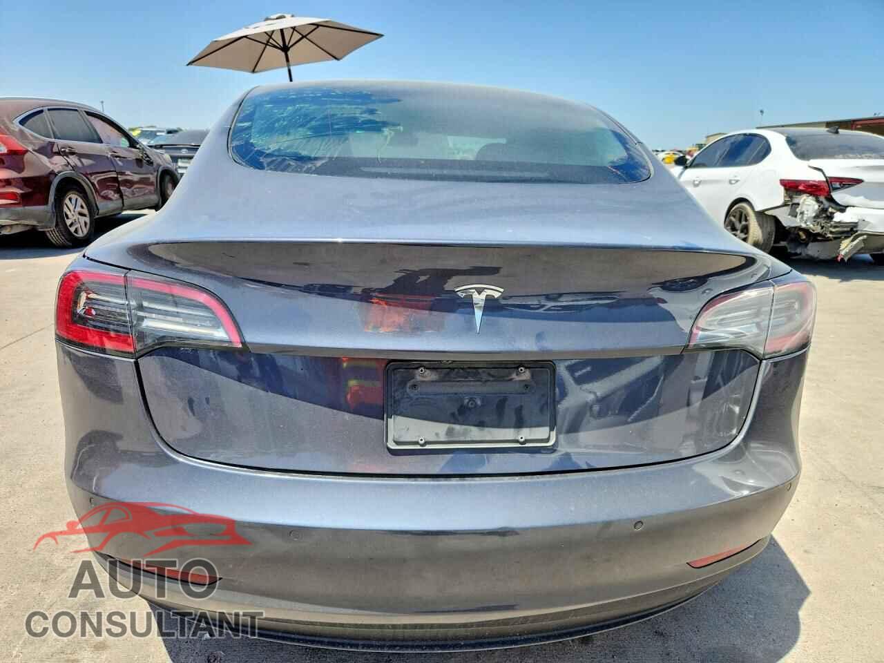 TESLA MODEL 3 2022 - 5YJ3E1EA2NF289879