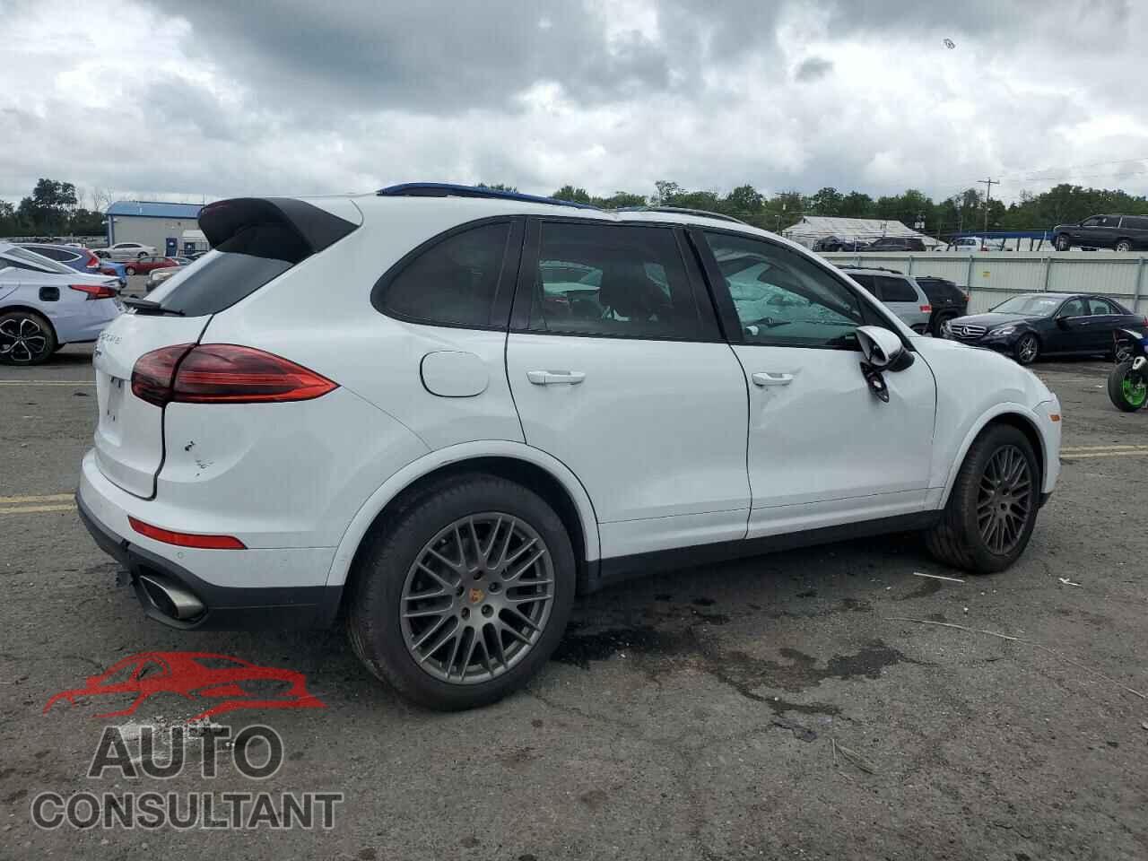 PORSCHE CAYENNE 2017 - WP1AA2A23HKA87341